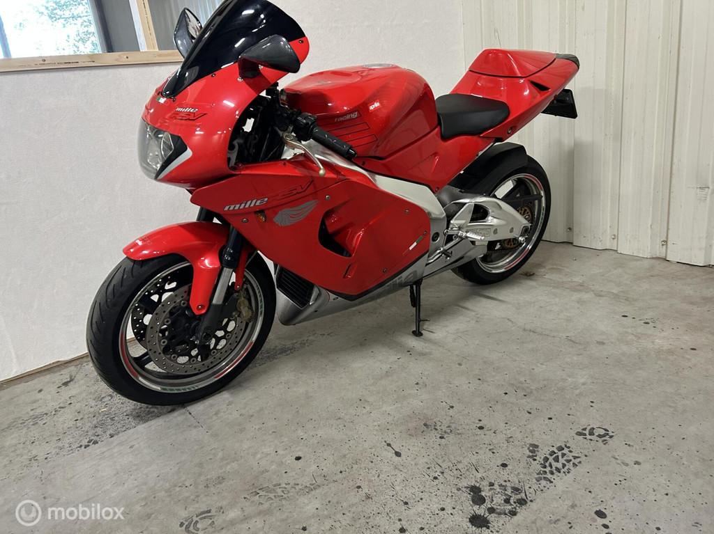 Aprilia RSV 1000, Bedrijf, Sport, Meer dan 35 kW, 998 cc