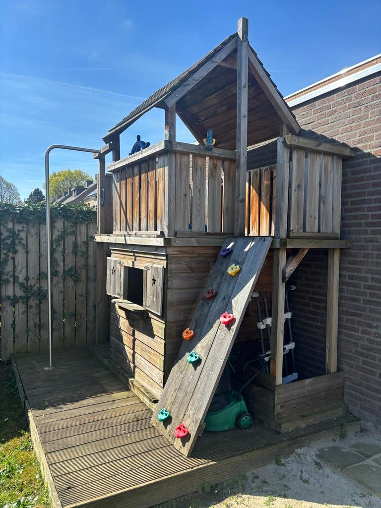 Houten speeltoestel met klimwand en stuur, Kinderen en Baby's, Speelgoed | Buiten | Speeltoestellen, Ophalen, Gebruikt, Brandweerpaal