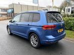 Volkswagen Touran 1.2 TSI 110PK R-Line•Pano•ACC, Voorwielaandrijving, Gebruikt, 4 cilinders, Blauw