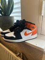 Nike Air Jordan 1 Mid sneakers te koop, Kleding | Dames, Schoenen, Ophalen, Zo goed als nieuw, Zwart, Sneakers of Gympen