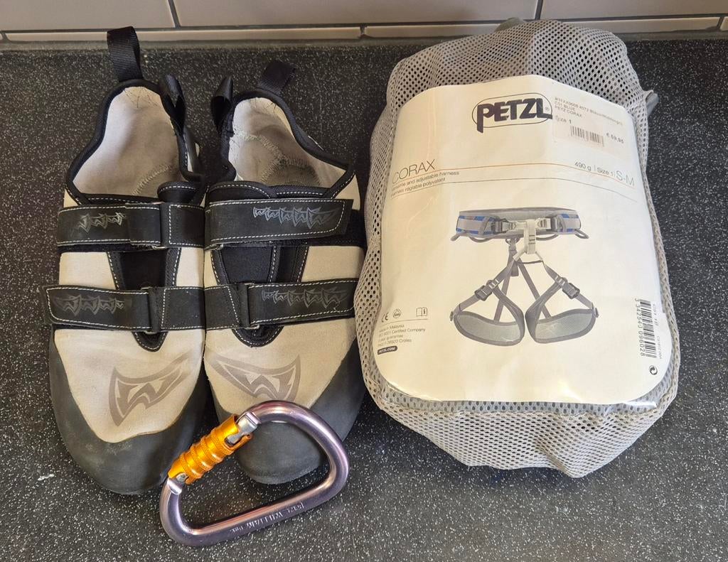 Petzl klimharnas Corax S-M inclusief klimschoenen, Sport en Fitness, Ophalen, Klimsport-accessoire