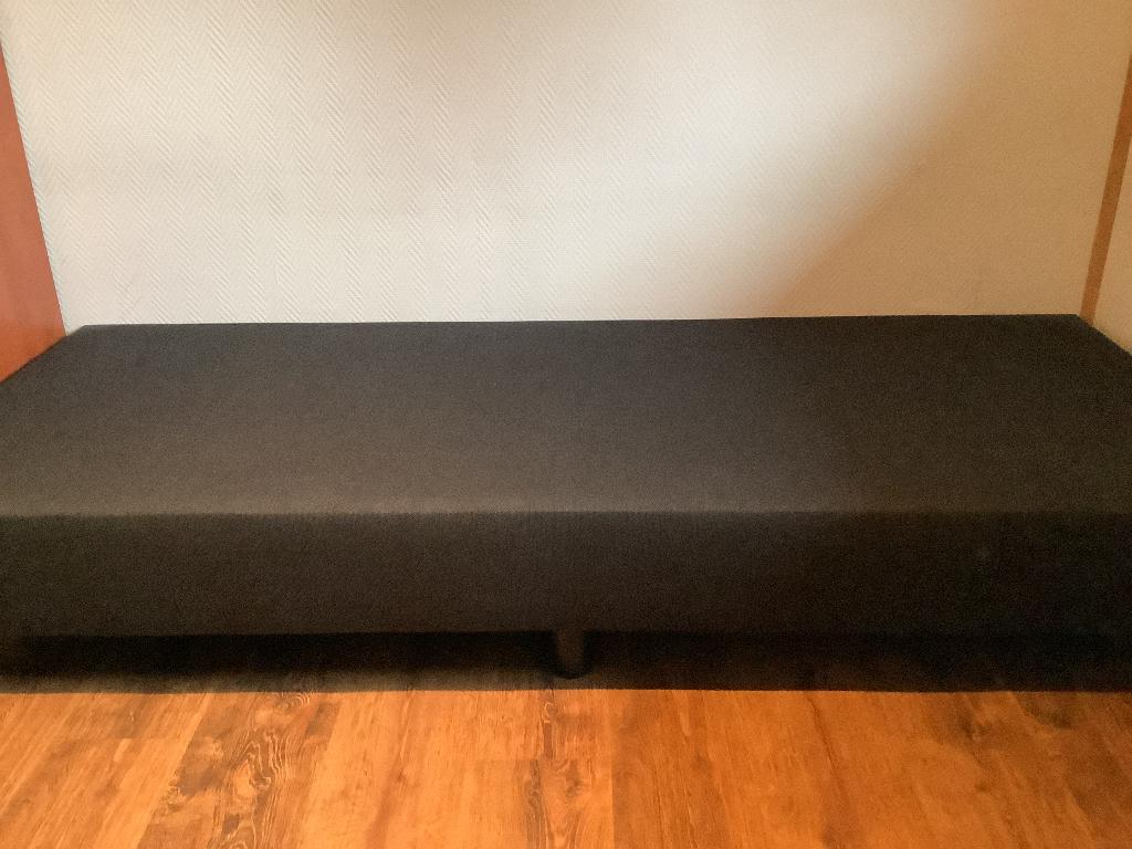 Boxspring zwart 80x200 cm - gratis ophalen in Brunssum, Ophalen, Eenpersoons, Zwart, Zo goed als nieuw