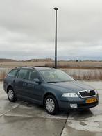 Skoda Octavia 1.6 Combi FSI 85KW 2006 Ambiente APK:11/26, Auto's, Skoda, Voorwielaandrijving, Zwart, 4 cilinders, Origineel Nederlands