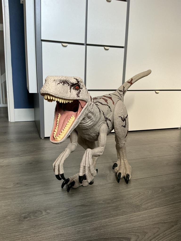 Mattel Jurassic World dominion mega atrociraptor, Ophalen, Zo goed als nieuw
