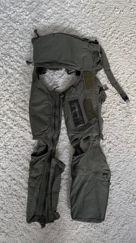 Klu F-16 vlieger G-broek Csu-13 medium long pilotenhelm, Ophalen of Verzenden, Luchtmacht, Nederland, Kleding of Schoenen