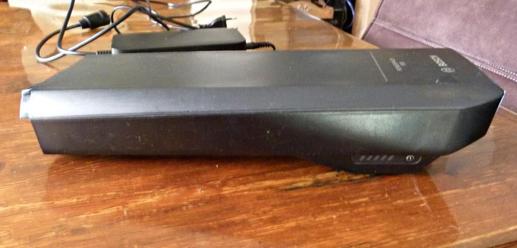 Fietsaccu Bosch powerpack 500 nieuw binnenwerk met 4A lader., Ophalen, Zo goed als nieuw