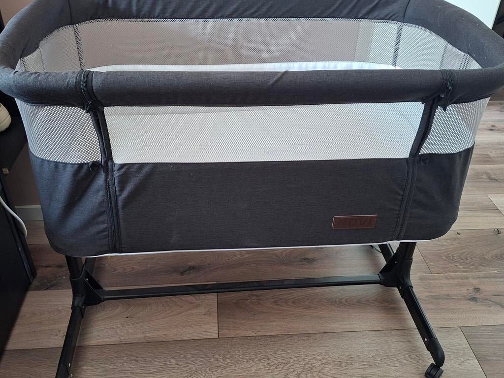 Co sleeper van Novi, Kinderen en Baby's, Babywiegjes en Ledikanten, Ophalen of Verzenden