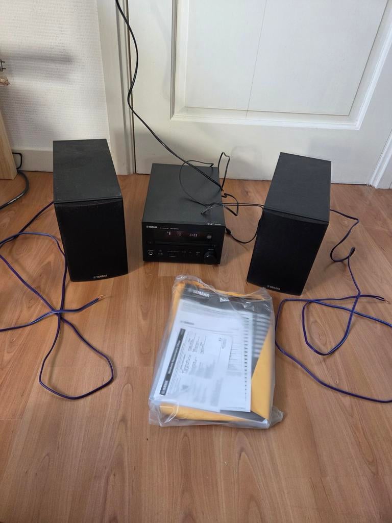 Yamaha CRX-B370D CD Receiver met NS-BP102 speakers, Ophalen of Verzenden, Speakers, Overige merken