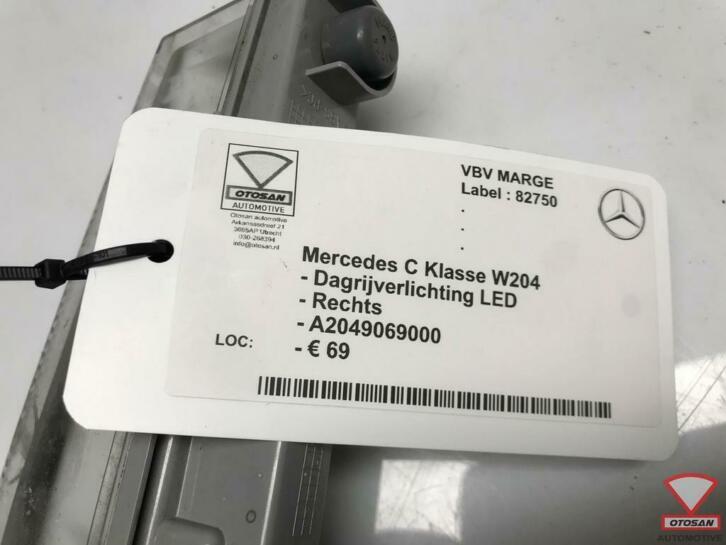 mercedes c klasse w204 dagrijverlichting led rechts a2049069, Gebruikt, Mercedes-Benz AG, Mercedes-Benz, Ophalen of Verzenden