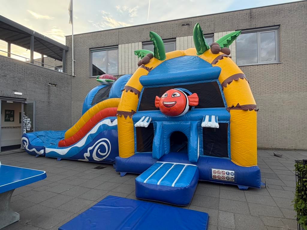 Te koop springkussen nemo, Ophalen, Zo goed als nieuw