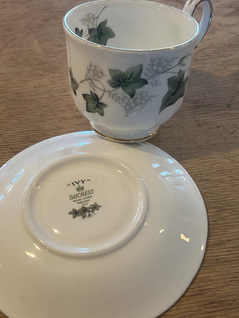 Duchess "Ivy" Porseleinen Kop en Schotel - Vintage, Ophalen of Verzenden