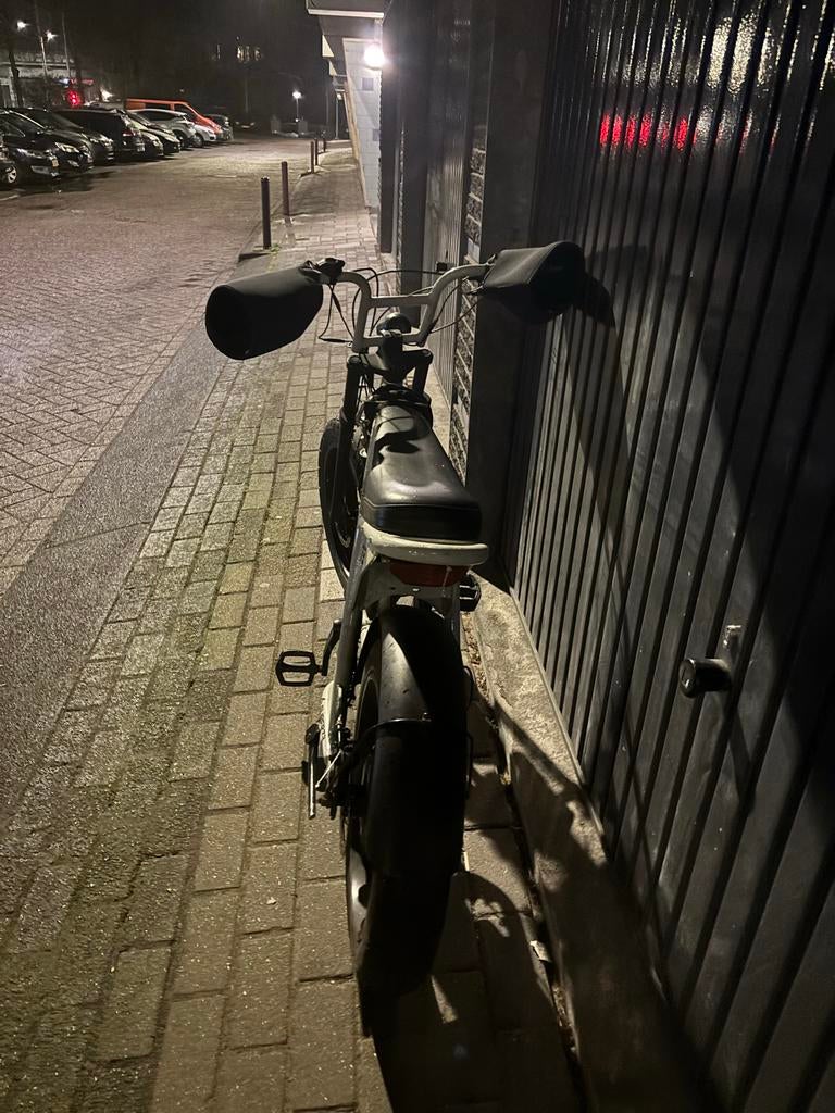 Stoere E-bike met dikke banden, Fietsen en Brommers, Elektrische fietsen, Overige merken, Gebruikt, Ophalen of Verzenden, 51 tot 55 cm
