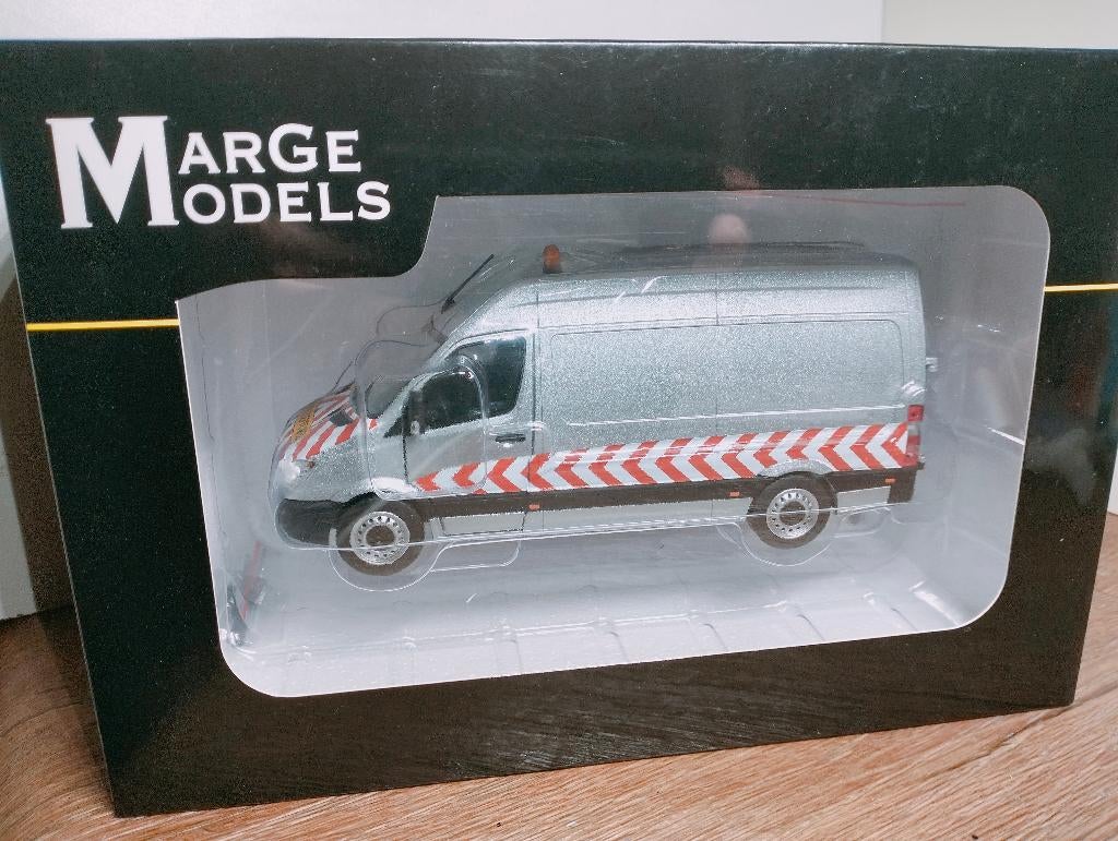 Te koop Mercedes-Benz Sprinter Zilver Convoi Exceptionnel., Ophalen of Verzenden, Zo goed als nieuw, Auto, Overige merken