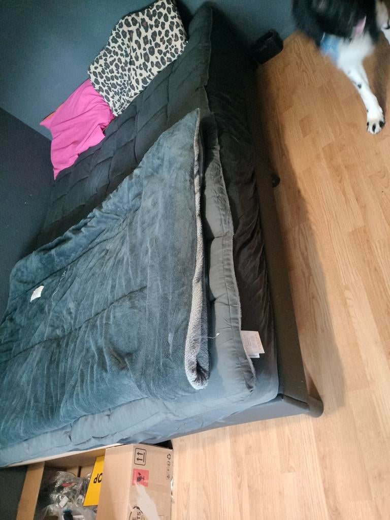 140 cm bed zo goed als nieuw inclusief matras en hoeslakens, Tweepersoons, Zo goed als nieuw, 200 cm, 140 cm