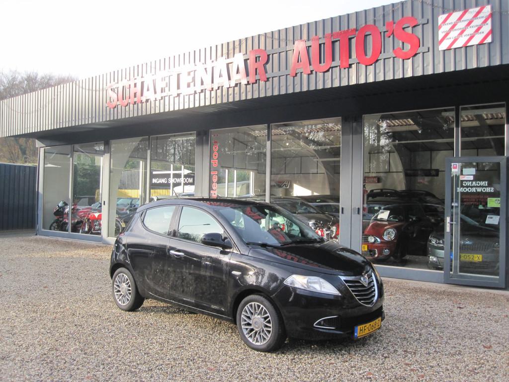 Lancia Ypsilon 0.9 TwinAir Gold met trekhaak apk 17-10-2026, Auto's, Lancia, Voorwielaandrijving, Euro 5, Gebruikt, Met garantie (alle)