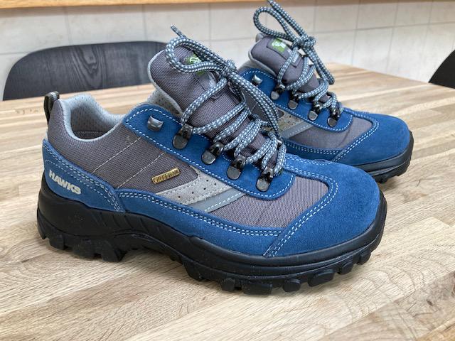 Te koop nieuwe wandelschoenen van Hawks, maat 38., Ophalen, Zo goed als nieuw, Schoenen
