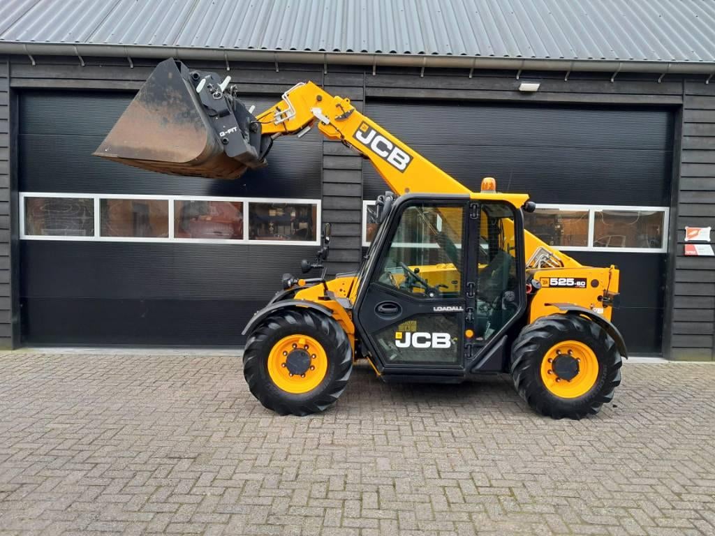JCB 525-60 AG Agri Plus verreiker met bak (bj 2017), Verreiker