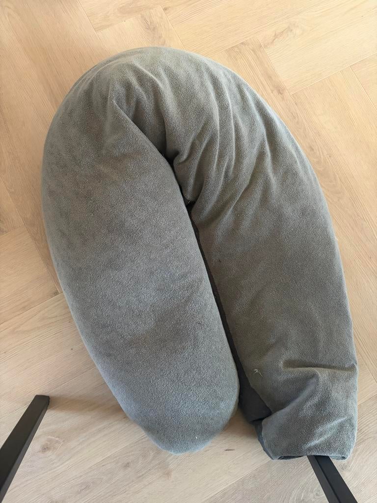 Comfortabel voedingskussen - Grijs, Kinderen en Baby's, Kinderspulletjes, Gebruikt, Ophalen