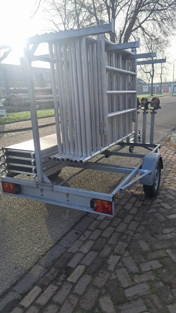 Te koop Rolsteiger 10.20 werkhoogte met aanhanger, Doe-het-zelf en Verbouw, Steigers, Ophalen of Verzenden, Wiense - euroscaffold