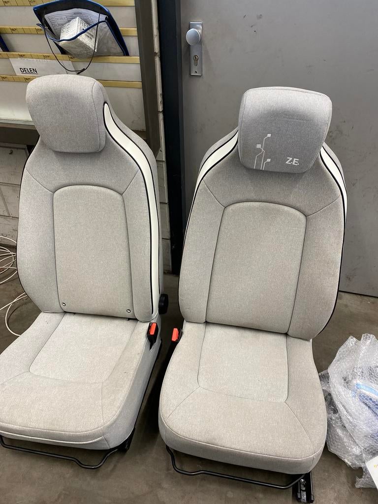 2x stoel Renault Zoë, Auto-onderdelen, Interieur en Bekleding, Ophalen, Renault