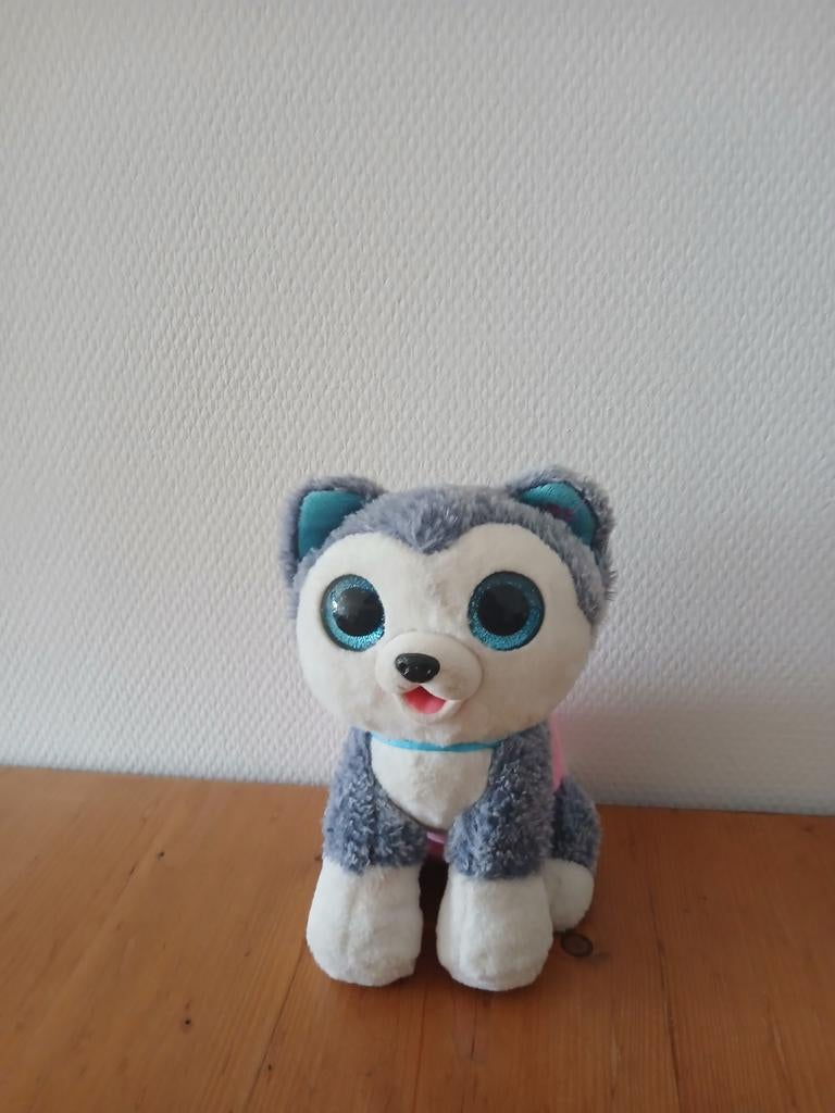 Schattige Husky knuffel met grote blauwe ogen, Overige karakters, Grijs, Zo goed als nieuw, Met kleding of accessoire