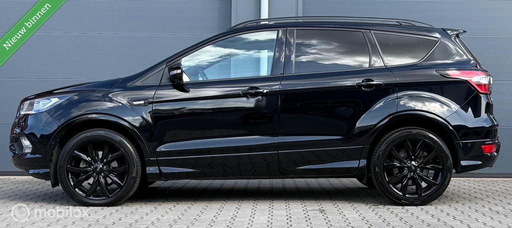 Ford Kuga 1.5 EcoBoost ST Line Trekhaak/Winterpack/LED/Clima, Voorwielaandrijving, 4 cilinders, 14 km/l, Bedrijf