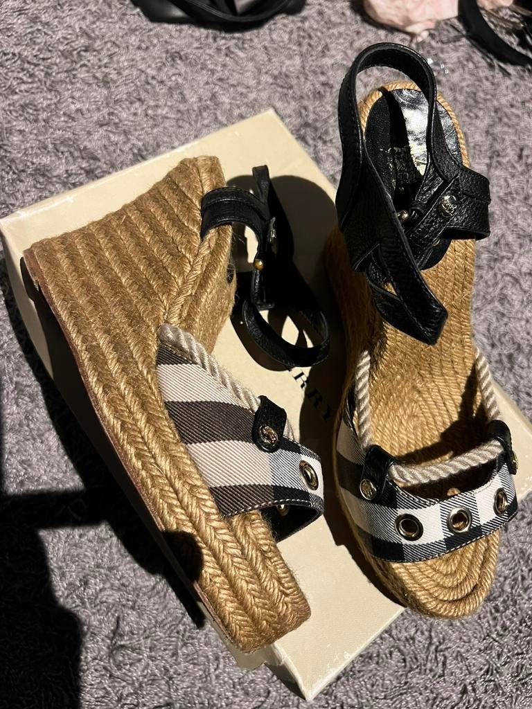 BURBERRY sleehakken maat 40 origineel zgan, F, Zwart, Zo goed als nieuw, V