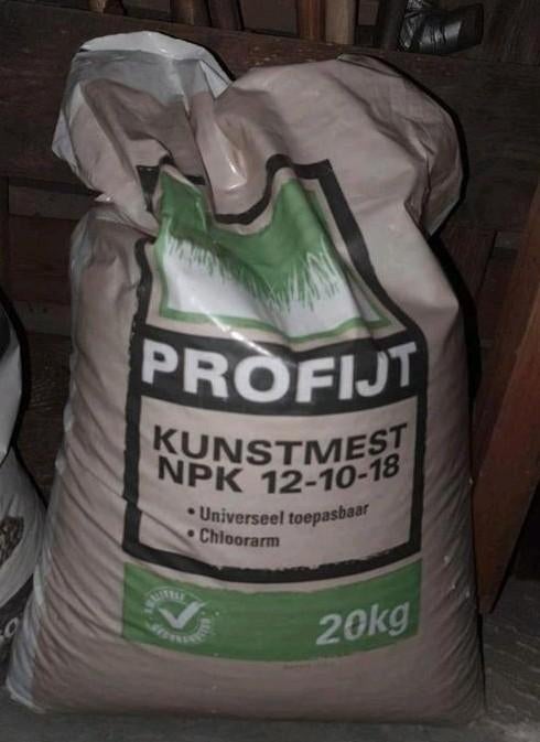 Kunstmest 12 10 18, Ophalen of Verzenden, Kunstmest