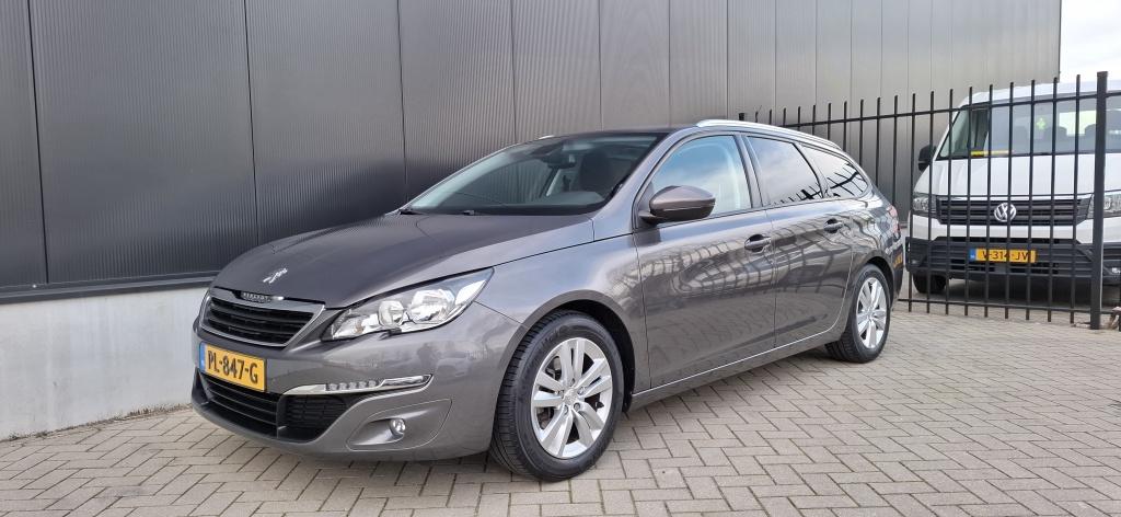 Peugeot 308 SW 1.2 PT Blue Lion 1Eig PANO Dealerondr NAP PDC, Voorwielaandrijving, Stof, Gebruikt, 1199 cc