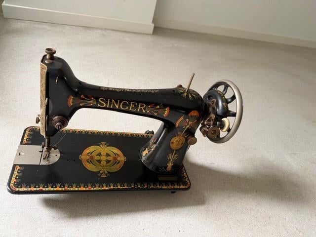antieke naaimachine merk Singer, traptafel model, Antiek en Kunst, Curiosa en Brocante, Ophalen