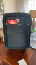 Koffer Delsey. Zwart, 55x40x20 cm met 4 wielen, Ophalen of Verzenden, Zo goed als nieuw, Zacht kunststof, Wieltjes