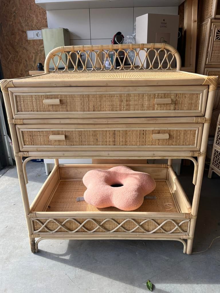 Rotan commode baby, Huis en Inrichting, Ophalen, 50 tot 100 cm, Zo goed als nieuw, 3 of 4 laden
