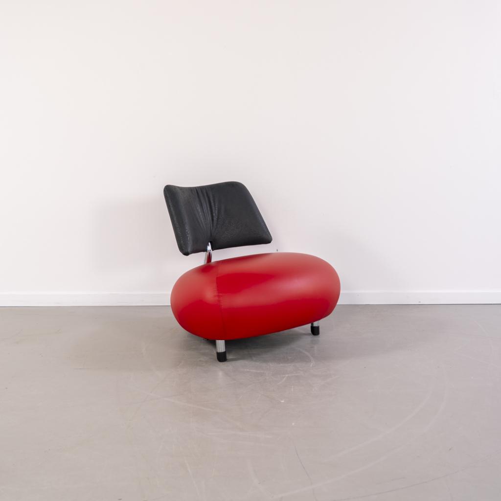 1x Leolux Pallone Fauteuil Rood/Zwart Leer - Bloemmotief, Niet ingevuld, Niet ingevuld, 75 tot 100 cm, Zo goed als nieuw