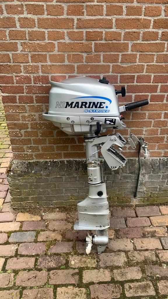 Buitenboordmotor Nimarine 4pk 4takt, Watersport en Boten, Buiten- en Binnenboordmotoren, Zo goed als nieuw, Benzine, Minder dan 5 pk