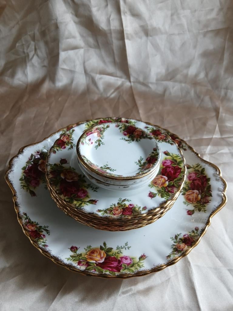 Royal albert old country gebakstel, Ophalen of Verzenden