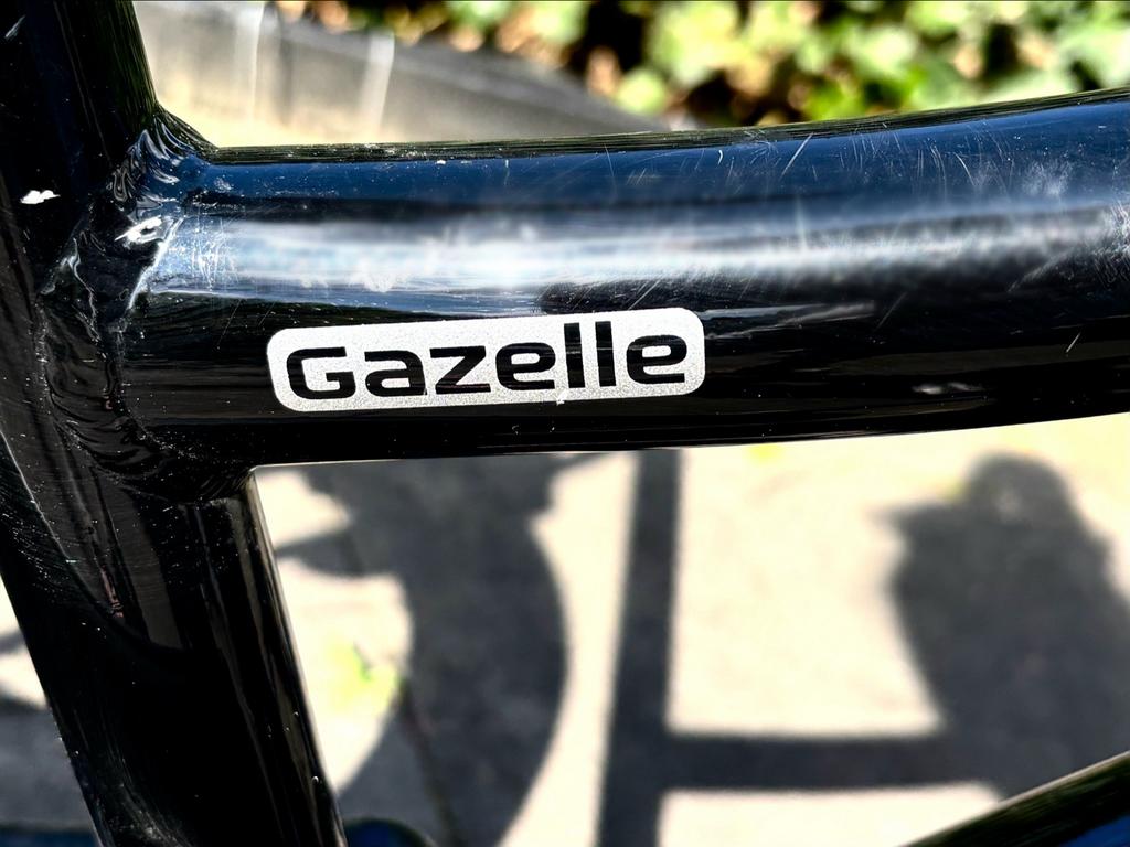 Gazelle Omafiets - Zwart, met krat, Fietsen en Brommers, Fietsen | Dames | Omafietsen, 53 tot 56 cm, Ophalen, Gebruikt, Handrem