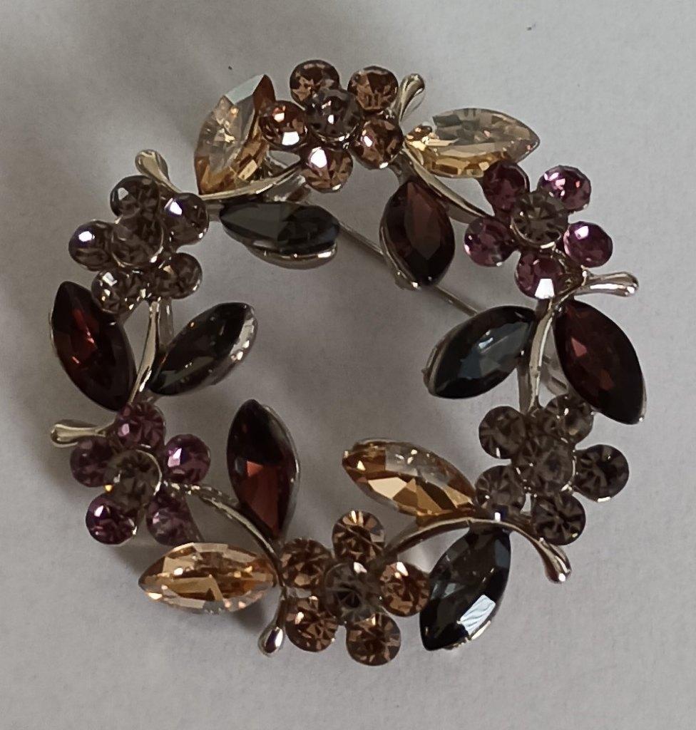 Bloemenkrans broche, Overige materialen, Overige kleuren, Minder dan 4 cm, Nieuw