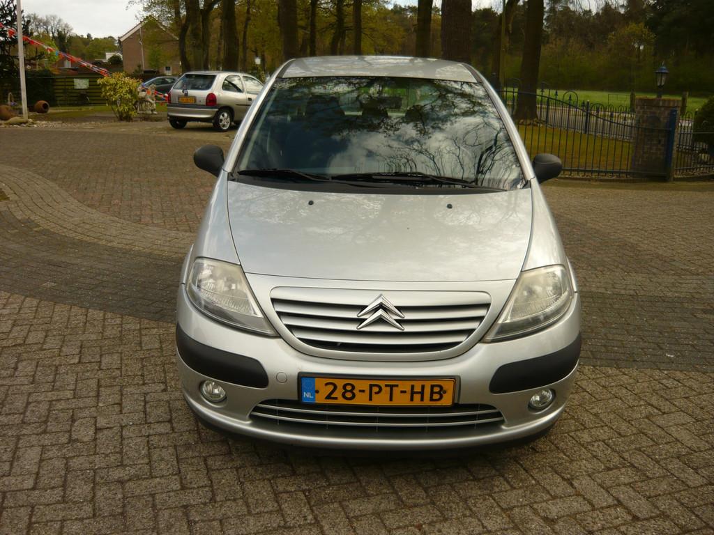 Citroen C3 1.4i Différence, Auto's, Metallic lak, Origineel Nederlands, Bedrijf, Grijs