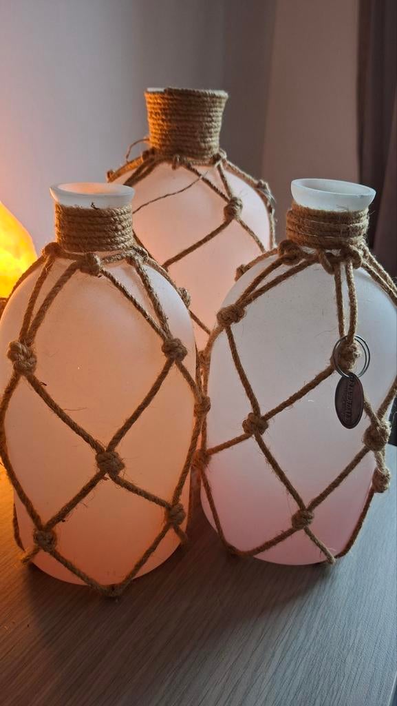 Riverdale Vazen - 3 stuks roze met wit, Huis en Inrichting, Ophalen of Verzenden, Overige kleuren, Glas, Minder dan 50 cm