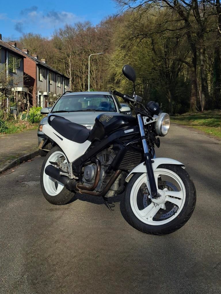 Honda NTV 650 Moet weg!, Cardan-aandrijving, 2 cilinders, Motorrijbewijs A, Particulier