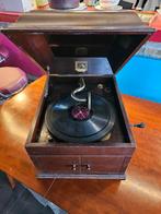 Antieke grammofoon " His Master Voice", Ophalen