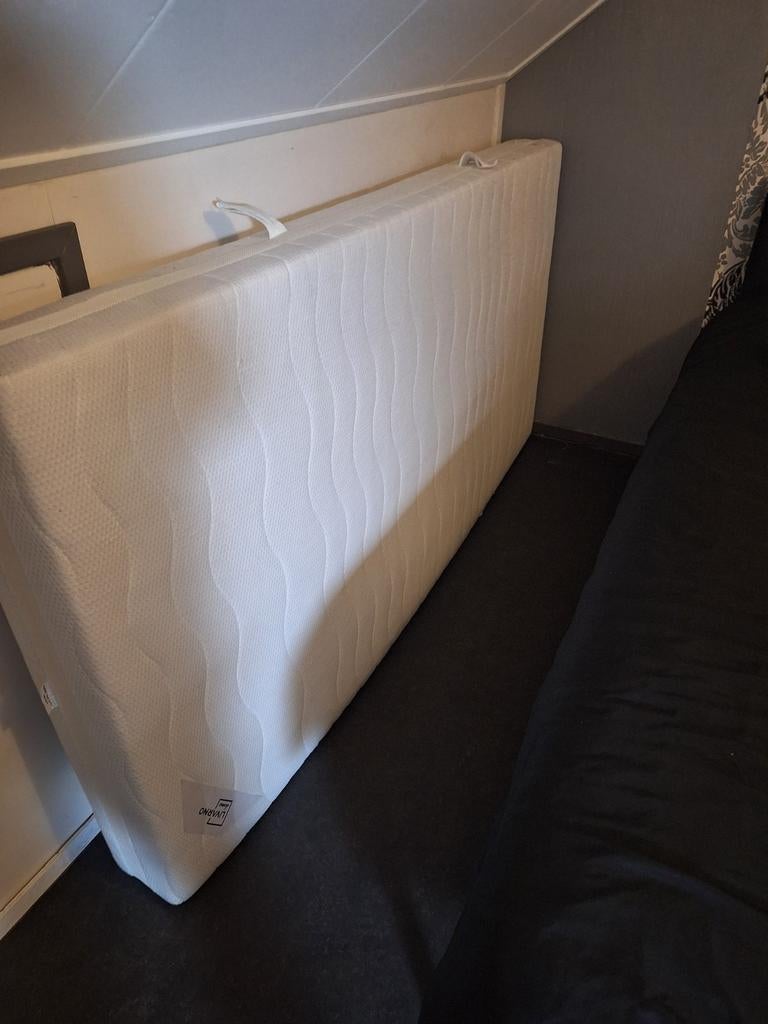 Matras 1m bij 2m, Ophalen, Zo goed als nieuw, Eenpersoons