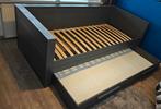WOOOD bedbank Dennis grenen staalgrijs, Huis en Inrichting, Slaapkamer | Bedden, Ophalen, 90 cm, Eenpersoons, Zo goed als nieuw