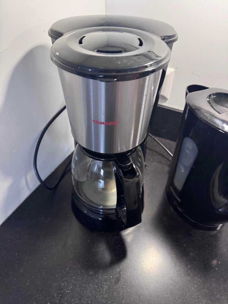 Tomado koffiezetapparaat, Ophalen, Gebruikt, Koffiemachine, Gemalen koffie
