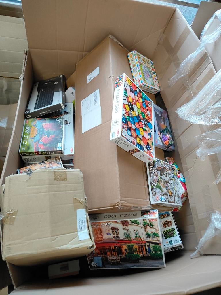 Pallet met retour en nieuwe spullen, Ophalen, ., ., .