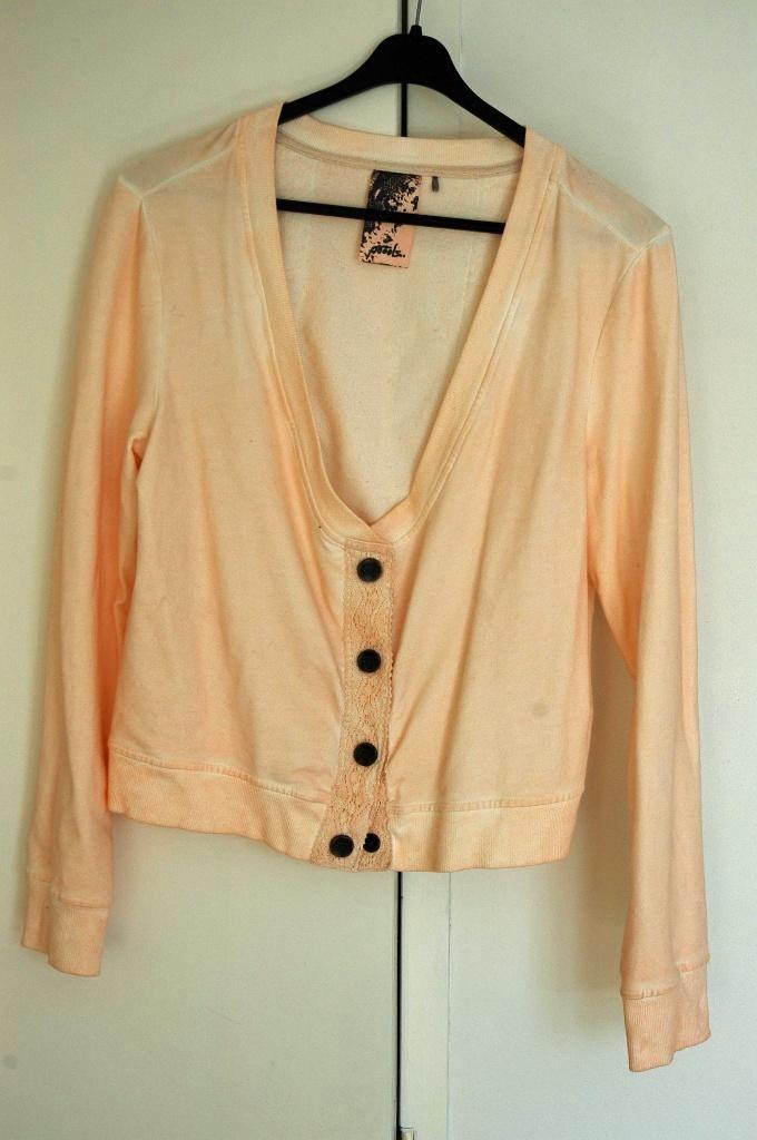 Poools vestje, zalm, met kant en koperkleurige knoopjes, Kleding | Dames, Truien en Vesten, Zo goed als nieuw, Maat 42/44 (L)