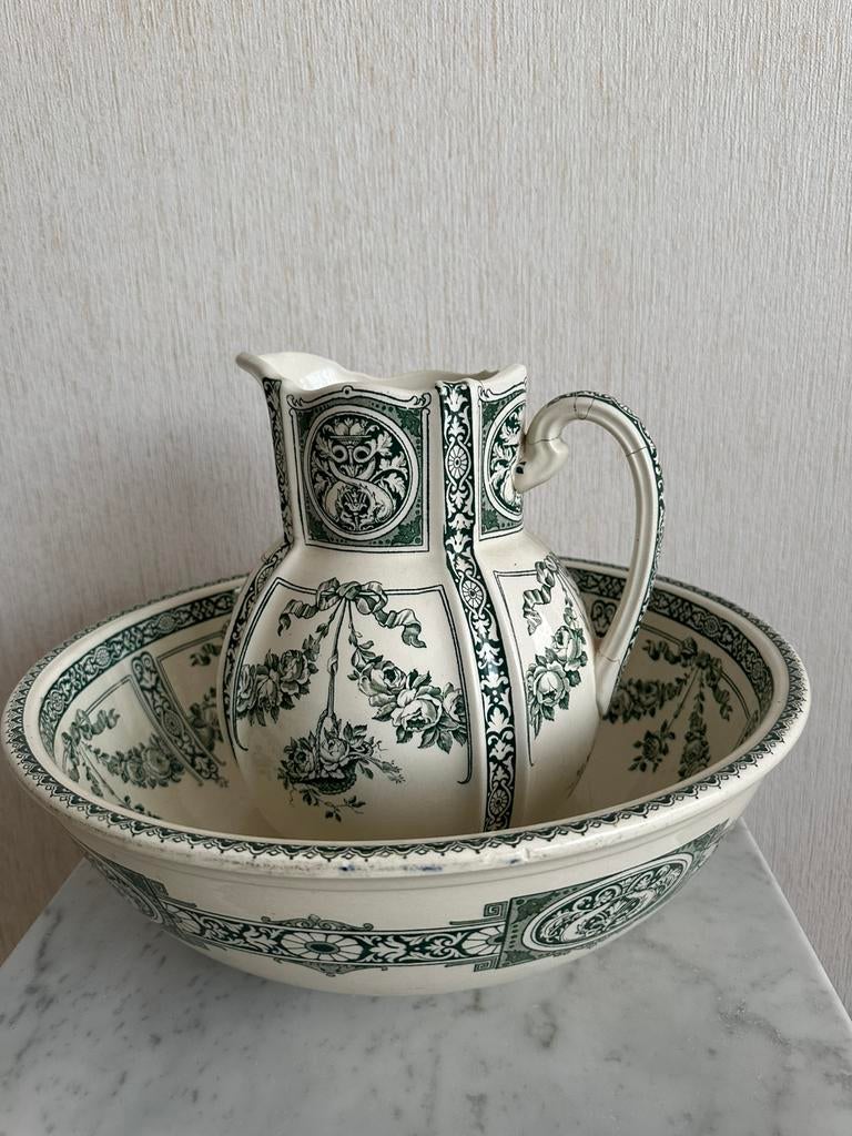 Engels Wedgwood Cameo lampetstel kan met kom, Antiek en Kunst, Ophalen of Verzenden