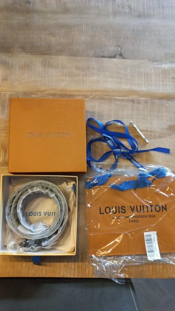 Louis vuitton, Kleding | Heren, Riemen en Ceinturen, 95 tot 105 cm, Nieuw, Ophalen of Verzenden, Riem of Ceintuur