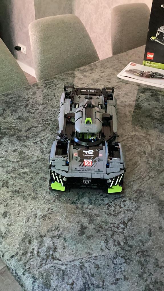 LEGO PEUGEOT 24 H LE MANS 42156, Ophalen of Verzenden, Zo goed als nieuw