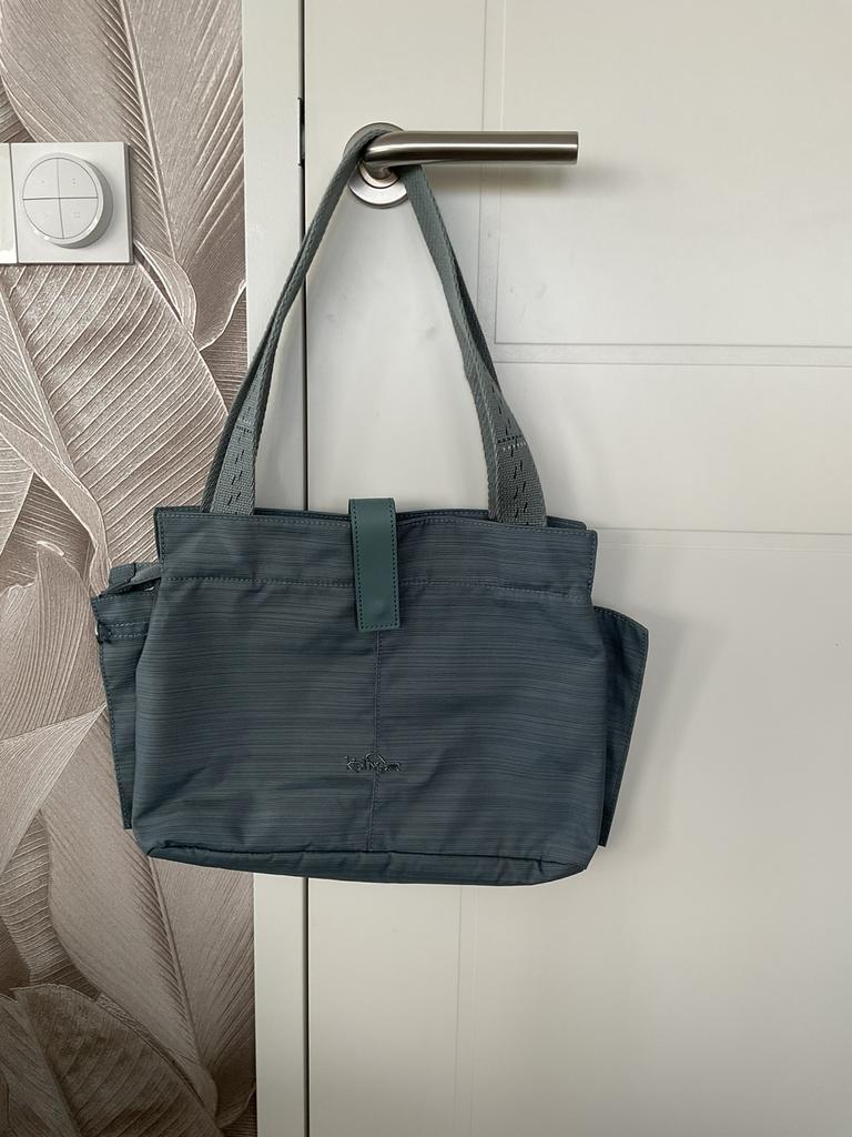Kipling tas bijna nieuw, Ophalen of Verzenden, Zo goed als nieuw, Grijs, Handtas
